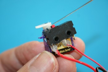 Micro-switch collé