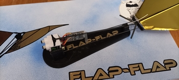 Servos et r&eacute;cepteur