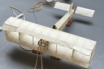 Hydravion biplan canard Voisin