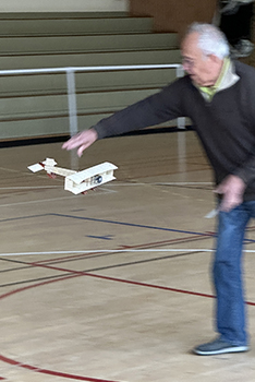 Michel Lévêque et son Santos-Dumont 14bis