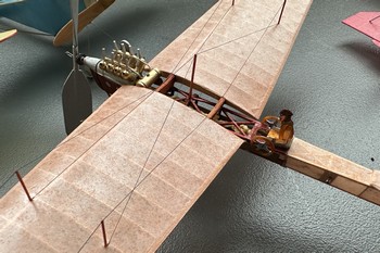 Détails d'une précision extrême