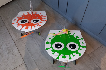 2 Dr&eacute;nalyn pr&ecirc;tes &agrave; s'envoler