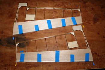 Bord d'attaque coll&eacute;