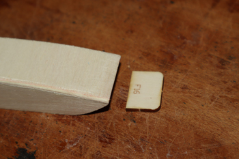 Languette de fixation