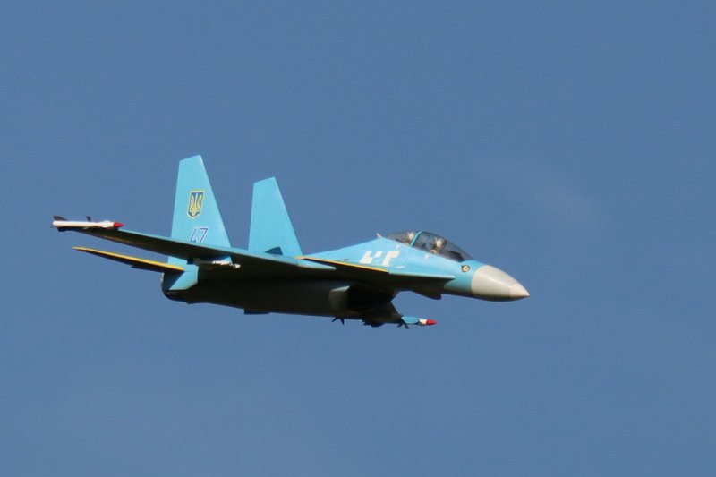 sukhoi40_3.jpg