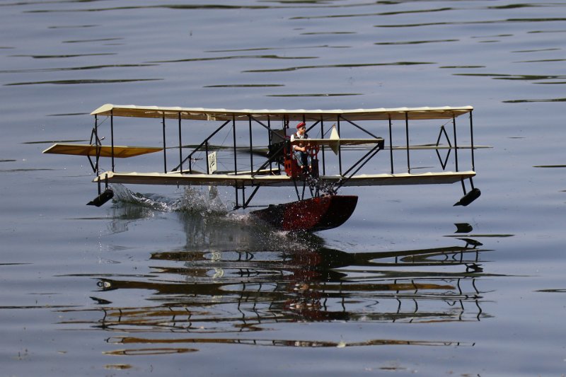 curtiss_21.jpg