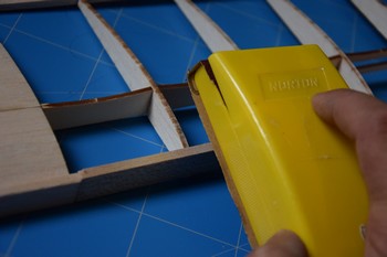Bord d'attaque profit&eacute;