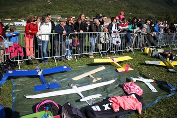Public derri&egrave;re les barri&egrave;res