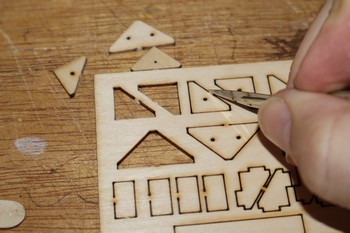 Triangles en contreplaqué