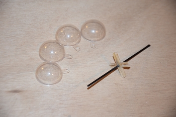 Demi-boules en plastique