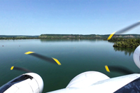 Survol du lac des Deux Amants &agrave; L&eacute;ry-Poses