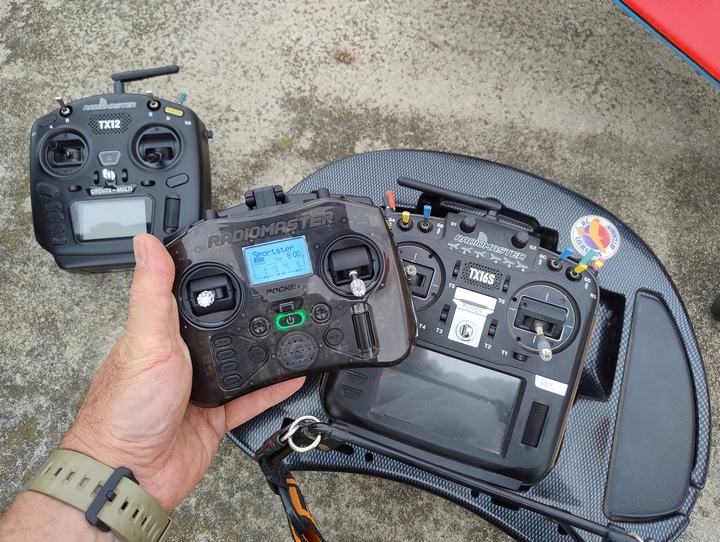 Famille Radiomaster : Tx12, Tx16s et Pocket