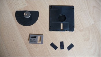 Charnières issues de disquette